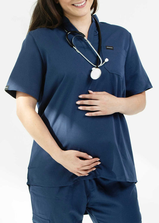 How to Choose the Best Maternity Scrub Set for Your Pregnancy?